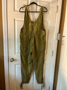 Lakhays Green Striped Tie-Shoulder Overalls size Small / Medium
